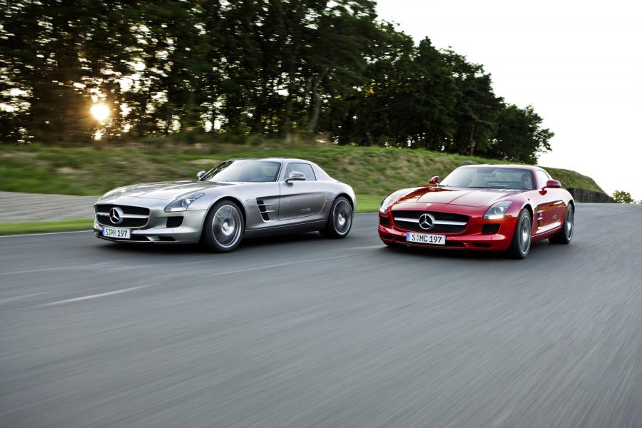  Mercedes-Benz SLS AMG 2010 года  (фото 30 из 526)